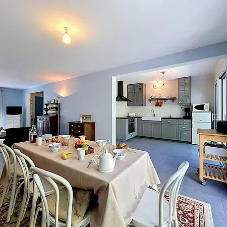 Les Naiades By Interhome *