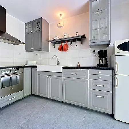 Les Naiades By Interhome * Pornic